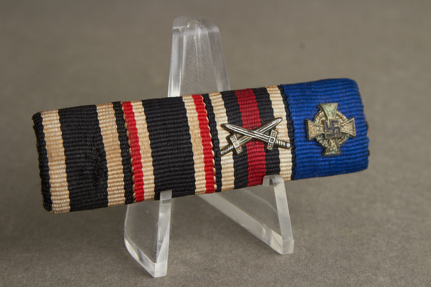 WW1/WW2 Båndspange med Treudienst Miniature. Original.