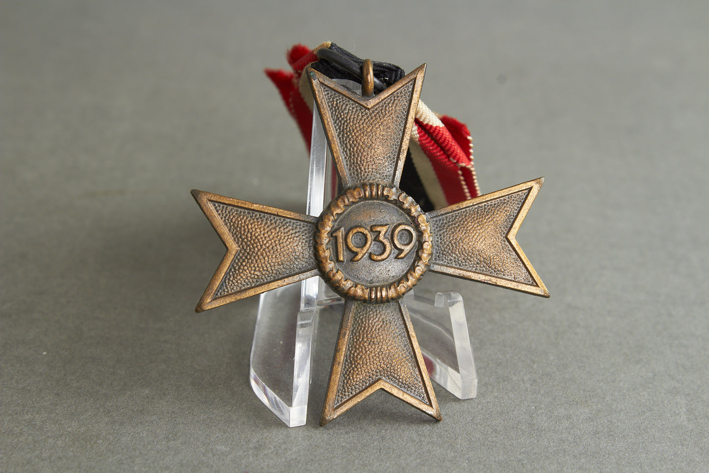WW2 Tysk "Kriegsverdienstkreuz 2. Klasse". Med fremstiller. Original.