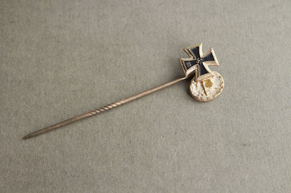 WW2 Tysk Jernkors og Sårettegn i Sølv Miniature Pin. Original.
