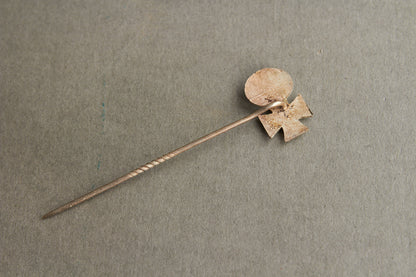 WW2 Tysk Jernkors og Sårettegn i Sølv Miniature Pin. Original.