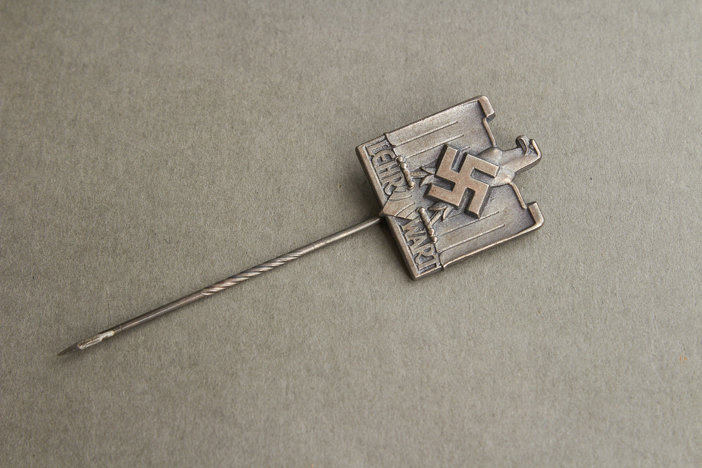WW2 Tysk DRL "Lehrwart" Medlemspin. Sjælden. Original.