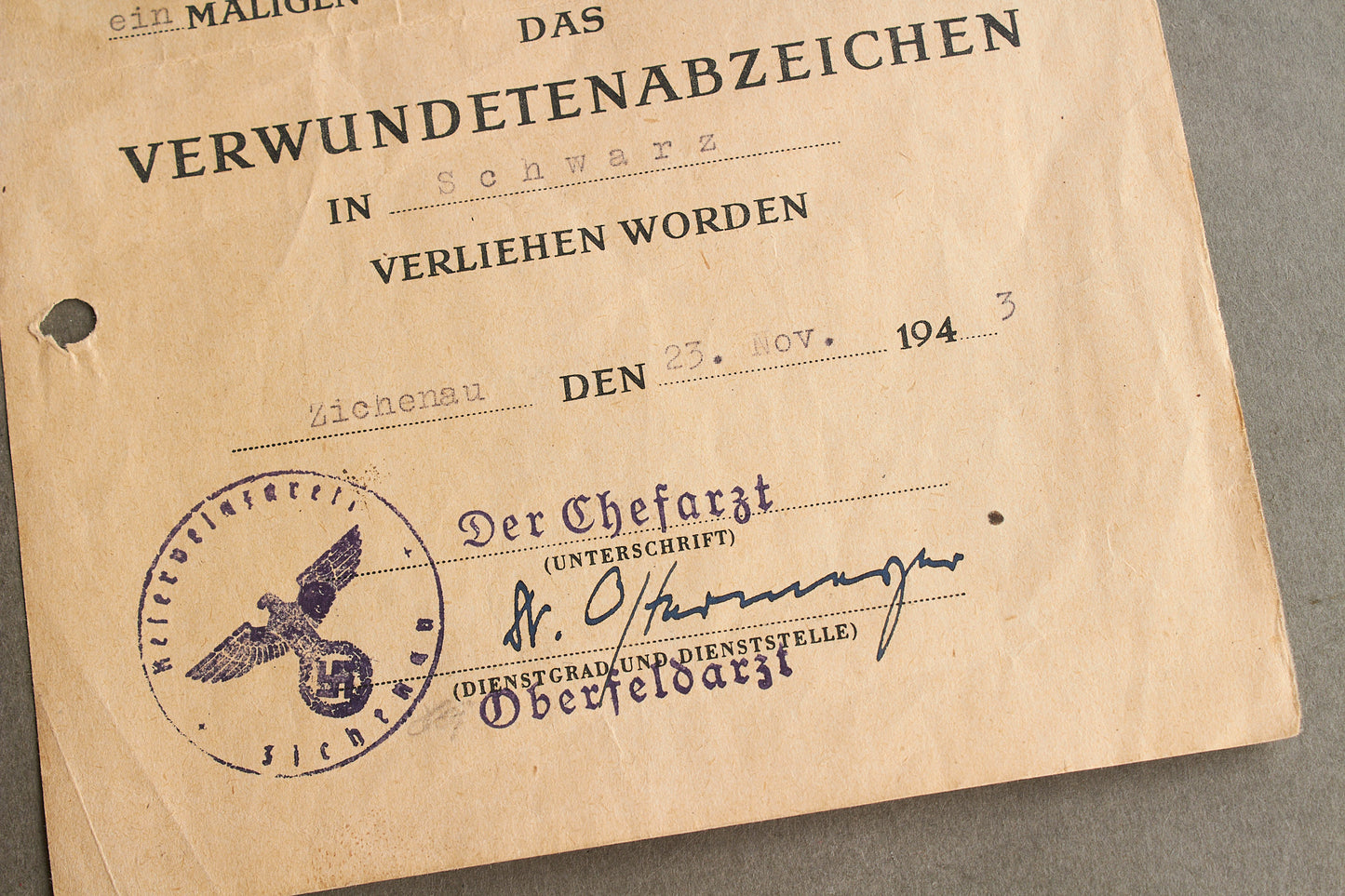 WW2 Tysk Sårettegn i Sort Urkunde. Original.