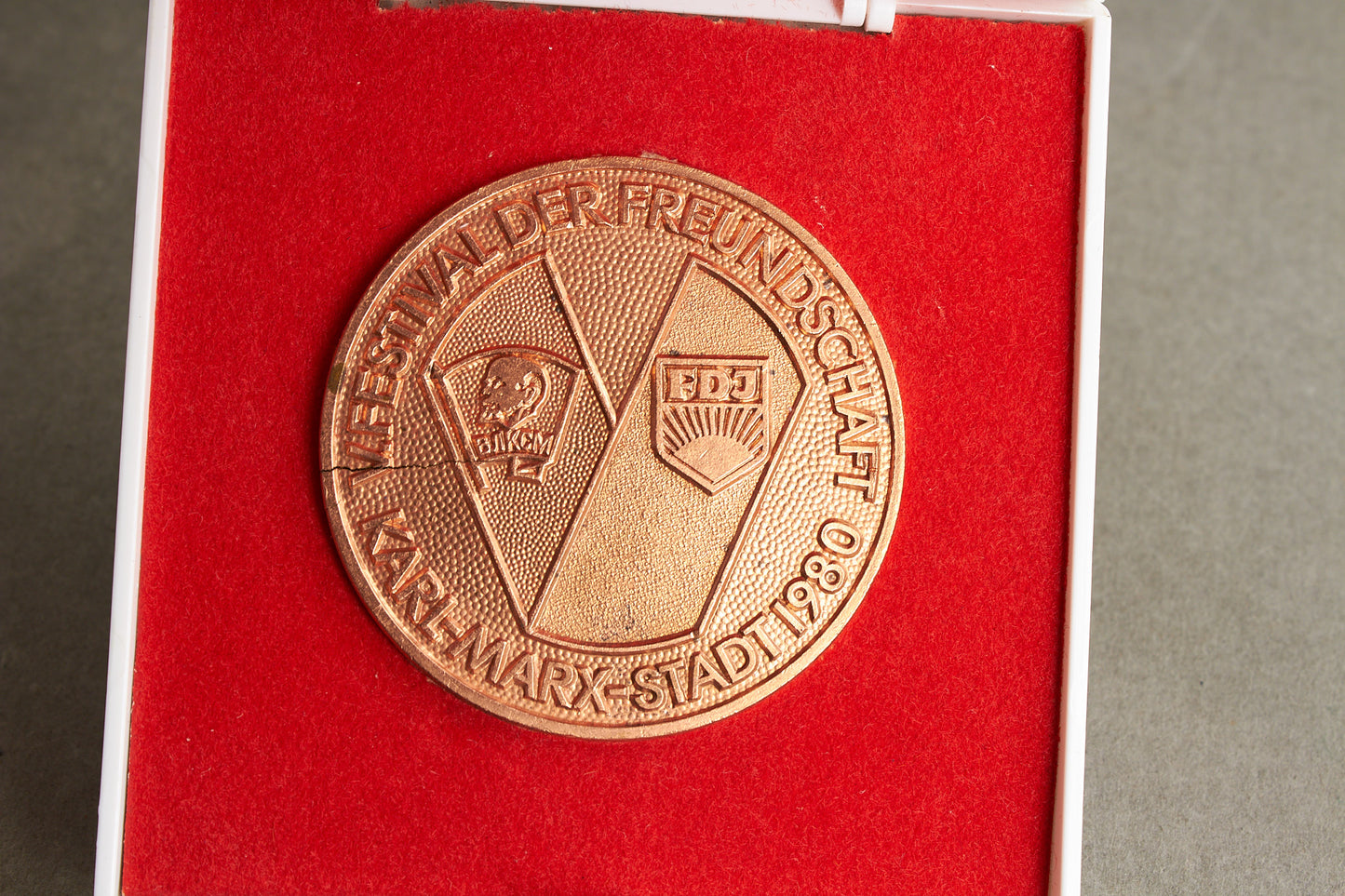 Østtysk DDR "Mønt" i Æske. Original.