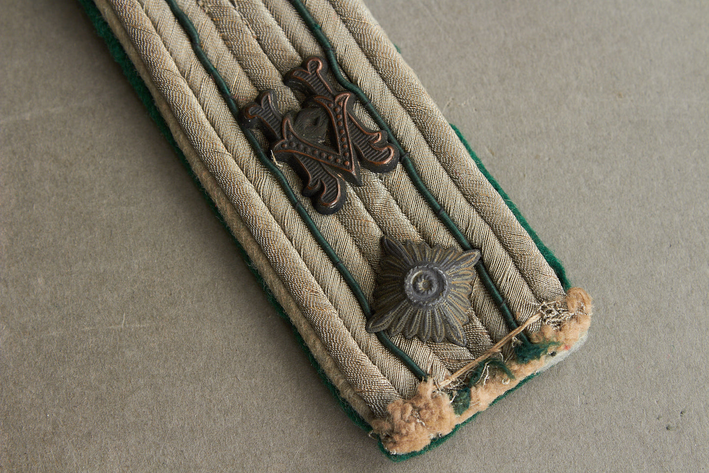 WW2 Tysk Wehrmacht Officer "Heeres Verwaltung" Skulderstrop. Original.