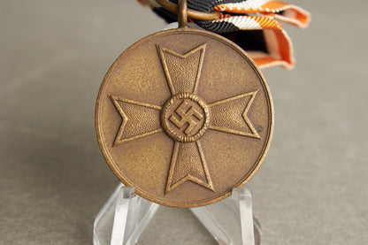WW2 Tysk Kriegsverdienst Medalje. Original.