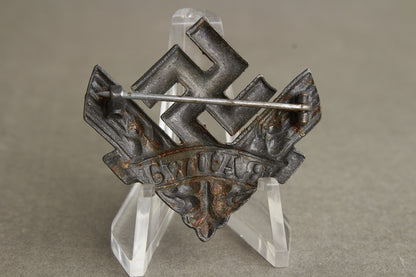 WW2 RADwJ (Reichsarbeitsdienst der weiblichen Jugend) Brosche for "Kriegshilfsdienst". Original.