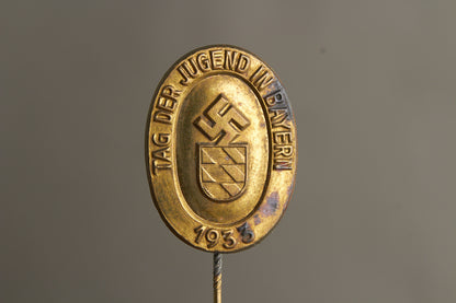 WW2 Tysk Tidlig HJ "Tag der Jugend in Bayern 1933" Tinnie. Original.