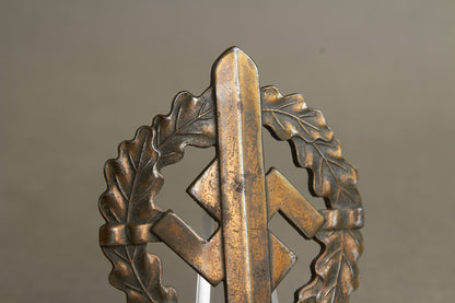 WW2 Tysk 2. Model "SA Sportabzeichen" i Bronze. Original.
