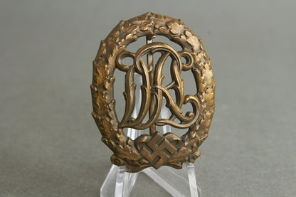 WW2 Tysk "Reichssportabzeichen DRL" i Bronze. Original.