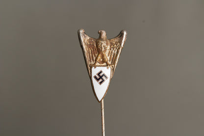WW2 Tysk "Treuewerk der Betriebsgemeinschaften der Luftfahrt" Medlemspin. Sjælden. Original.