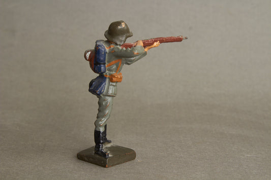 WW2 Tysk Lineol Legetøjssoldat. Original.