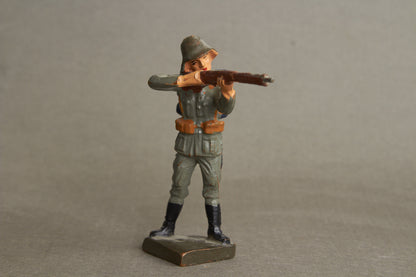 WW2 Tysk Lineol Legetøjssoldat. Original.