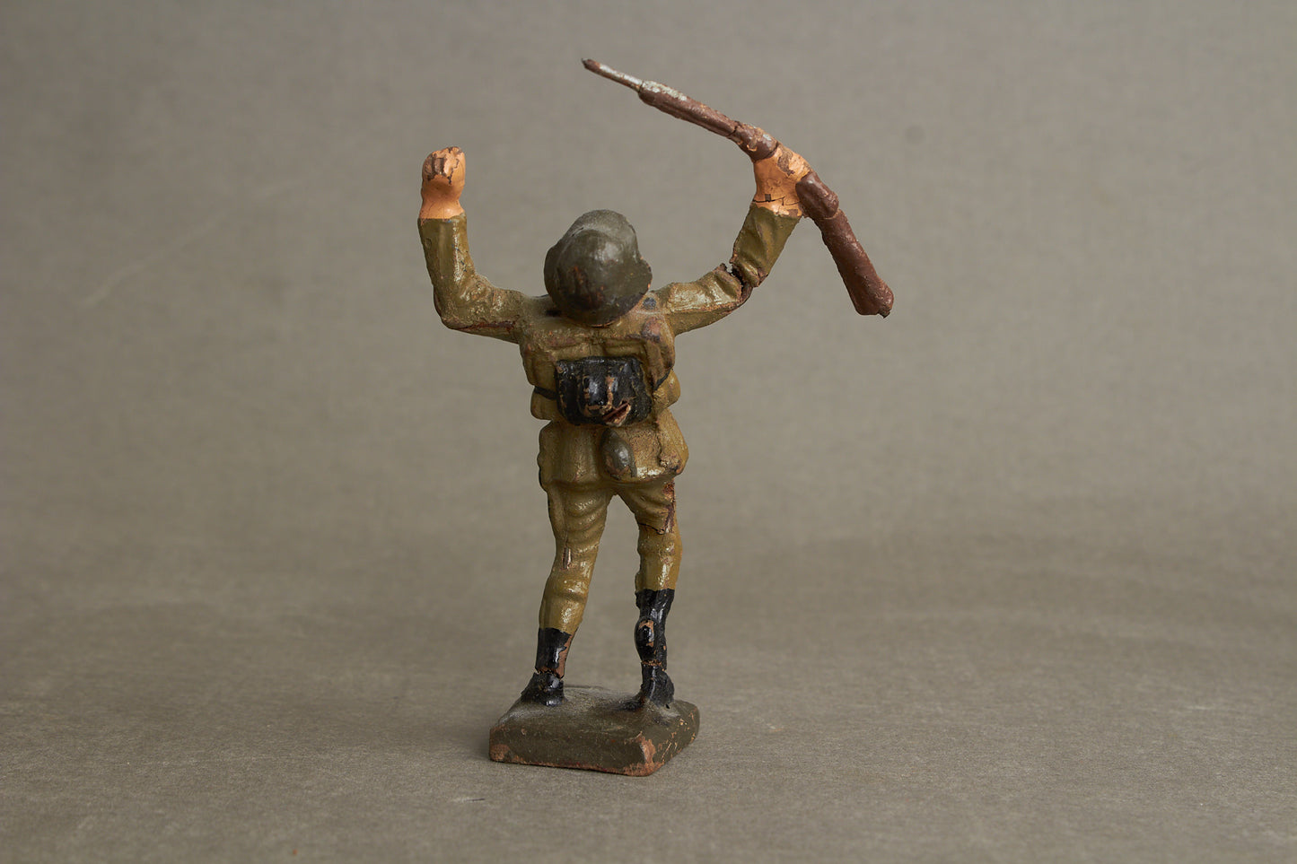 WW2 Tysk Lineol Legetøjssoldat. Original.