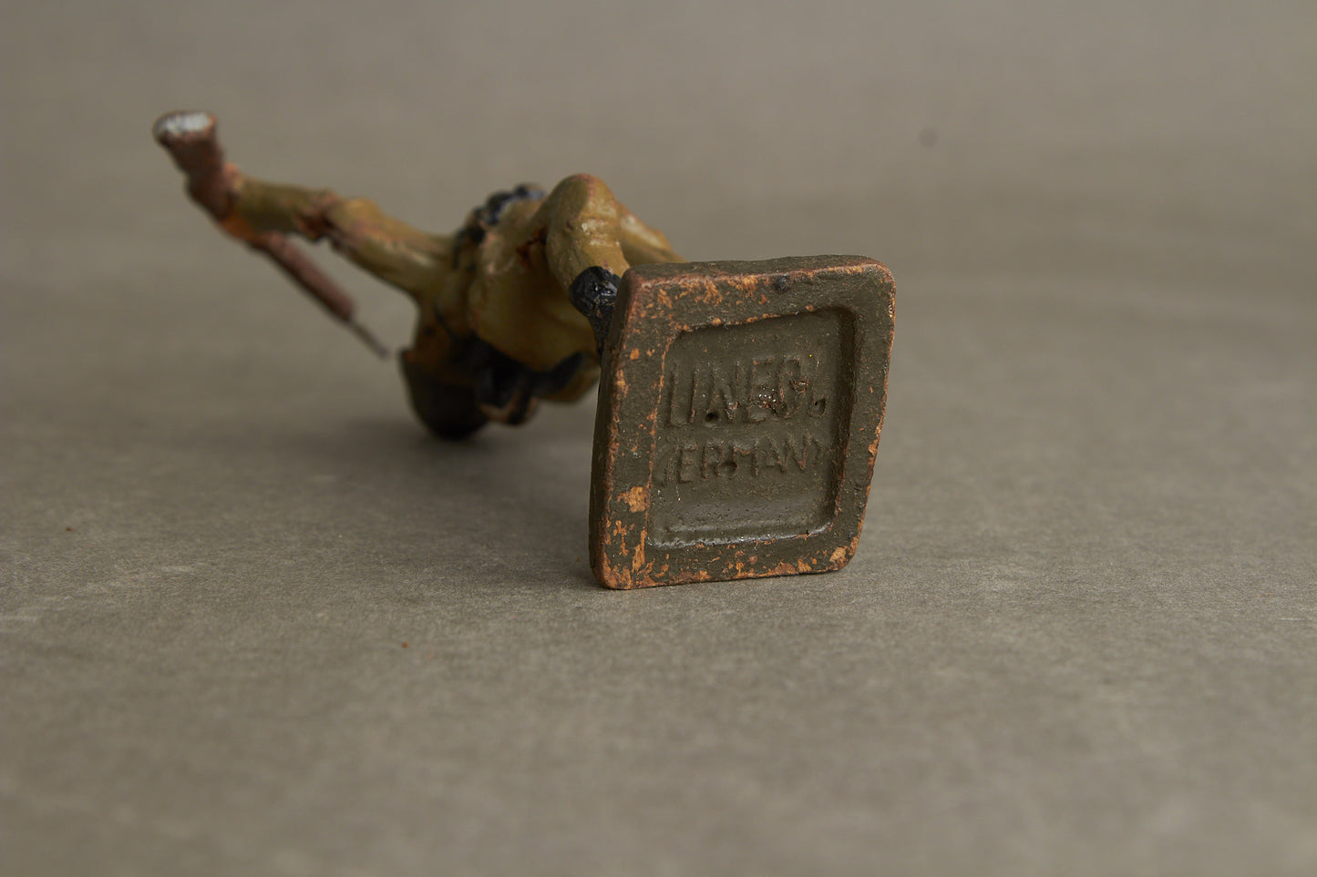 WW2 Tysk Lineol Legetøjssoldat. Original.