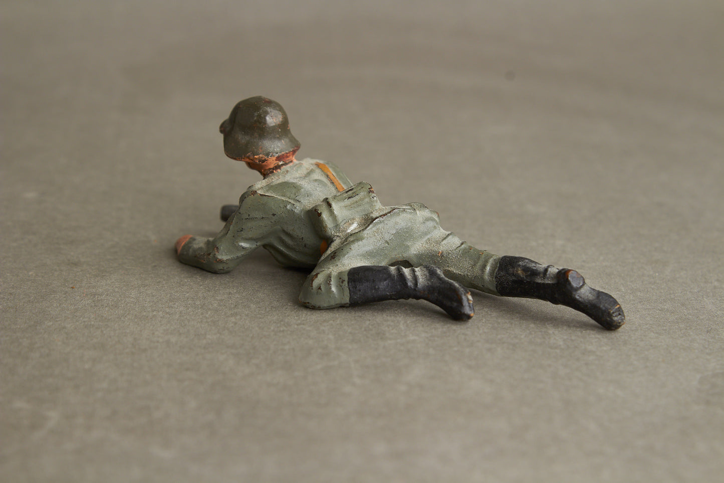 WW2 Tysk Lineol Legetøjssoldat. Original.