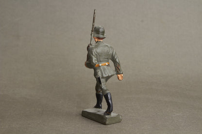 WW2 Tysk Lineol Legetøjssoldat. Original.