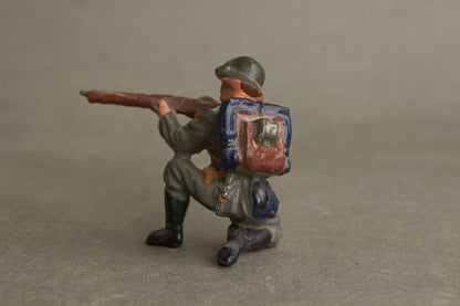 WW2 Tysk Lineol Legetøjssoldat. Original.