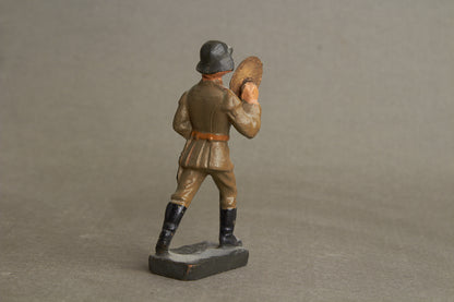 WW2 Tysk Lineol Legetøjssoldat. Original.