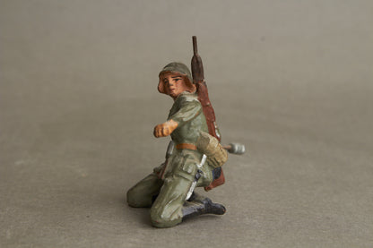 WW2 Tysk Lineol Legetøjssoldat. Original.
