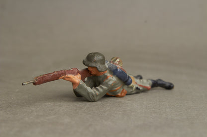 WW2 Tysk Lineol Legetøjssoldat. Original.