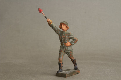 WW2 Tysk Lineol Legetøjssoldat. Original.