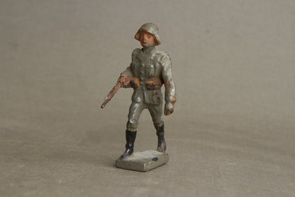 WW2 Tysk Lineol Legetøjssoldat. Original.