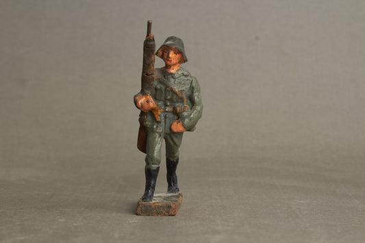 WW2 Tysk Lineol Legetøjssoldat. Original.
