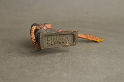 WW2 Tysk Lineol Legetøjssoldat med Flammekaster. Original.