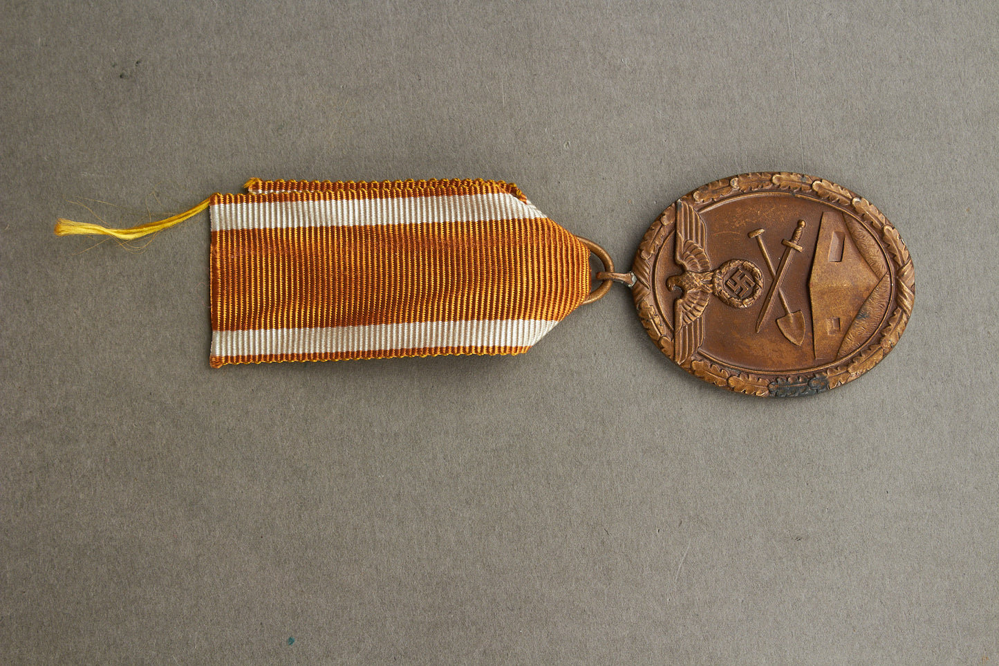WW2 Tysk Westwall Medalje. Original.
