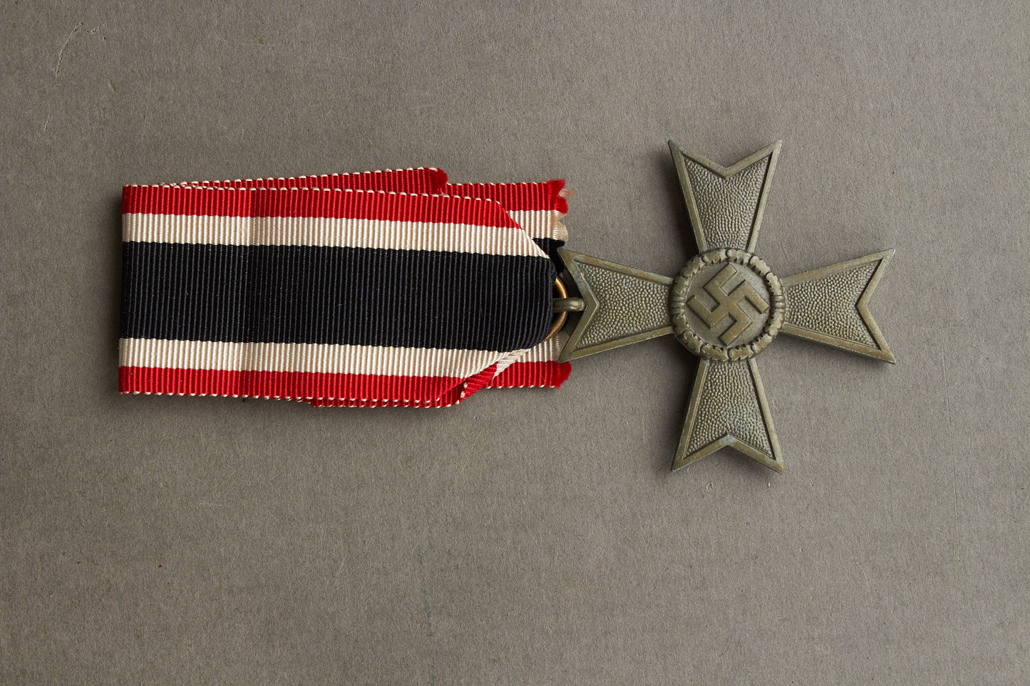 WW2 Tysk KVK u. Sværd. Original.