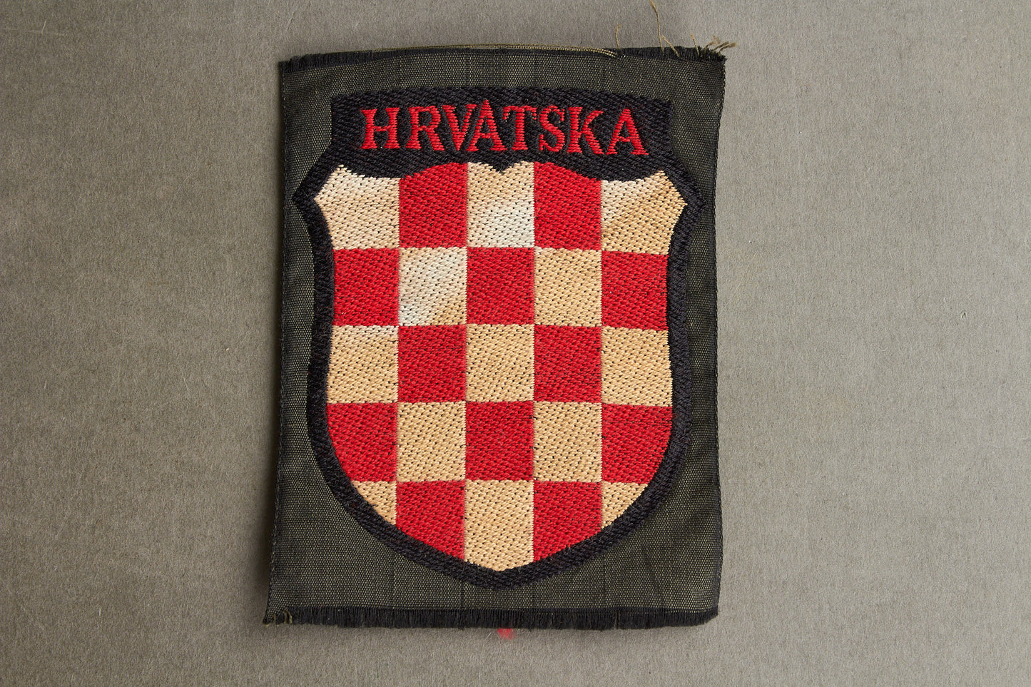 WW2 Tysk Wehrmacht "HRVATSKA" ærmeskjold fra den kroatiske legion. Efterkrigs.