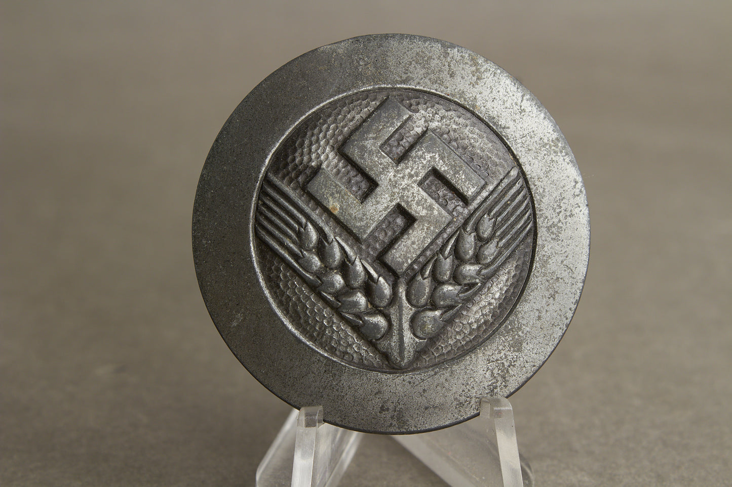 WW2 RADwJ (Reichsarbeitsdienst der weiblichen Jugend) Brosche. Original.
