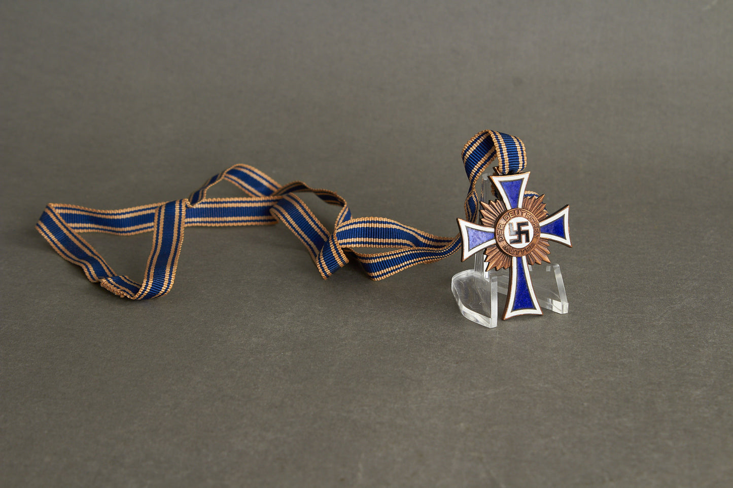 WW2 Tysk Mutterkreuz i Bronze. Original.