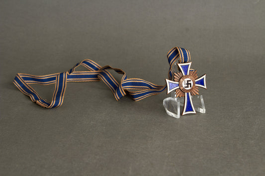 WW2 Tysk Mutterkreuz i Bronze. Original.