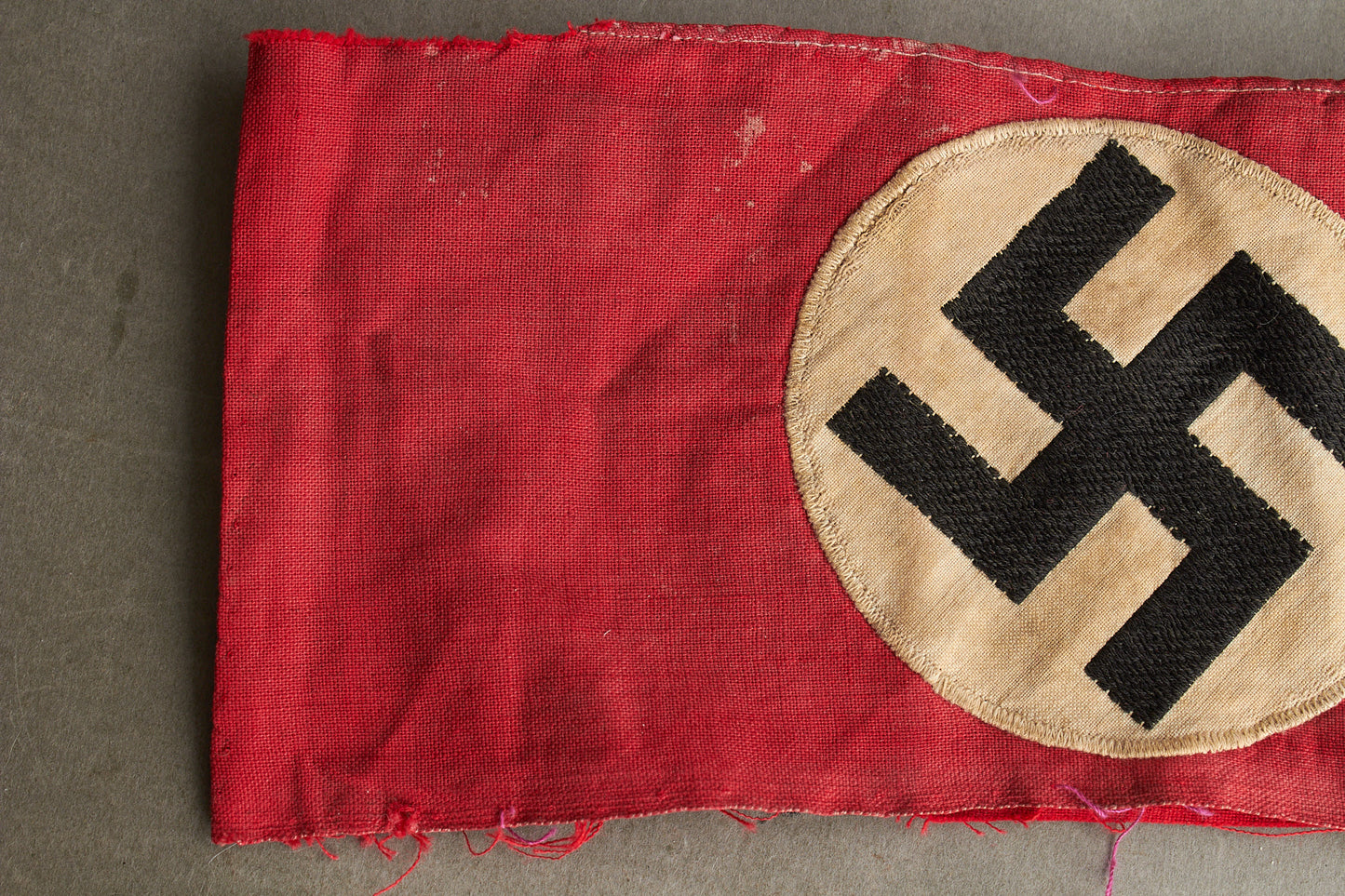 WW2 Tysk Tidlig SA/NSDAP Medlemsarmbind. Original.