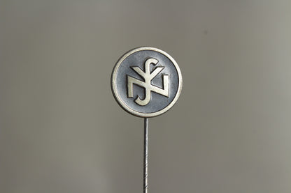 WW2 Tysk NSV (Nationalsozialistische Volkswohlfahrt) Medlemspin. Original.