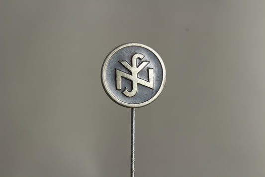 WW2 Tysk NSV (Nationalsozialistische Volkswohlfahrt) Medlemspin. Original.