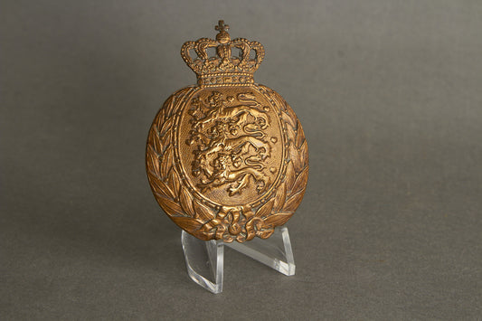 WW2 Dansk Hjelmmærke til M/1939 "Amalienborg hjelm". Original.
