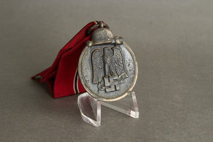 WW2 Tysk Østfront Medalje. Fremstiller 6 i ringen. Original.