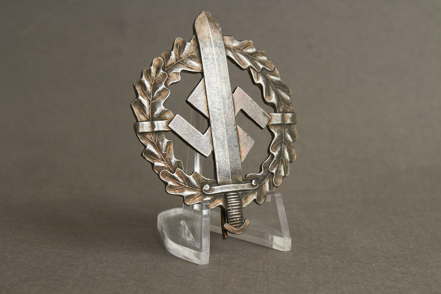 WW2 Tysk SA Sportabzeichen i Bronze. 3. Model. Nålen skiftet. Original.