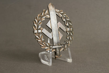 WW2 Tysk SA Sportabzeichen i Bronze. 3. Model. Nålen skiftet. Original.