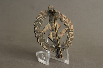 WW2 Tysk SA Sportabzeichen i Bronze. 3. Model. Nålen skiftet. Original.