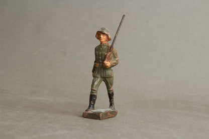 WW2 Tysk Lineol Legetøjssoldat. Original.
