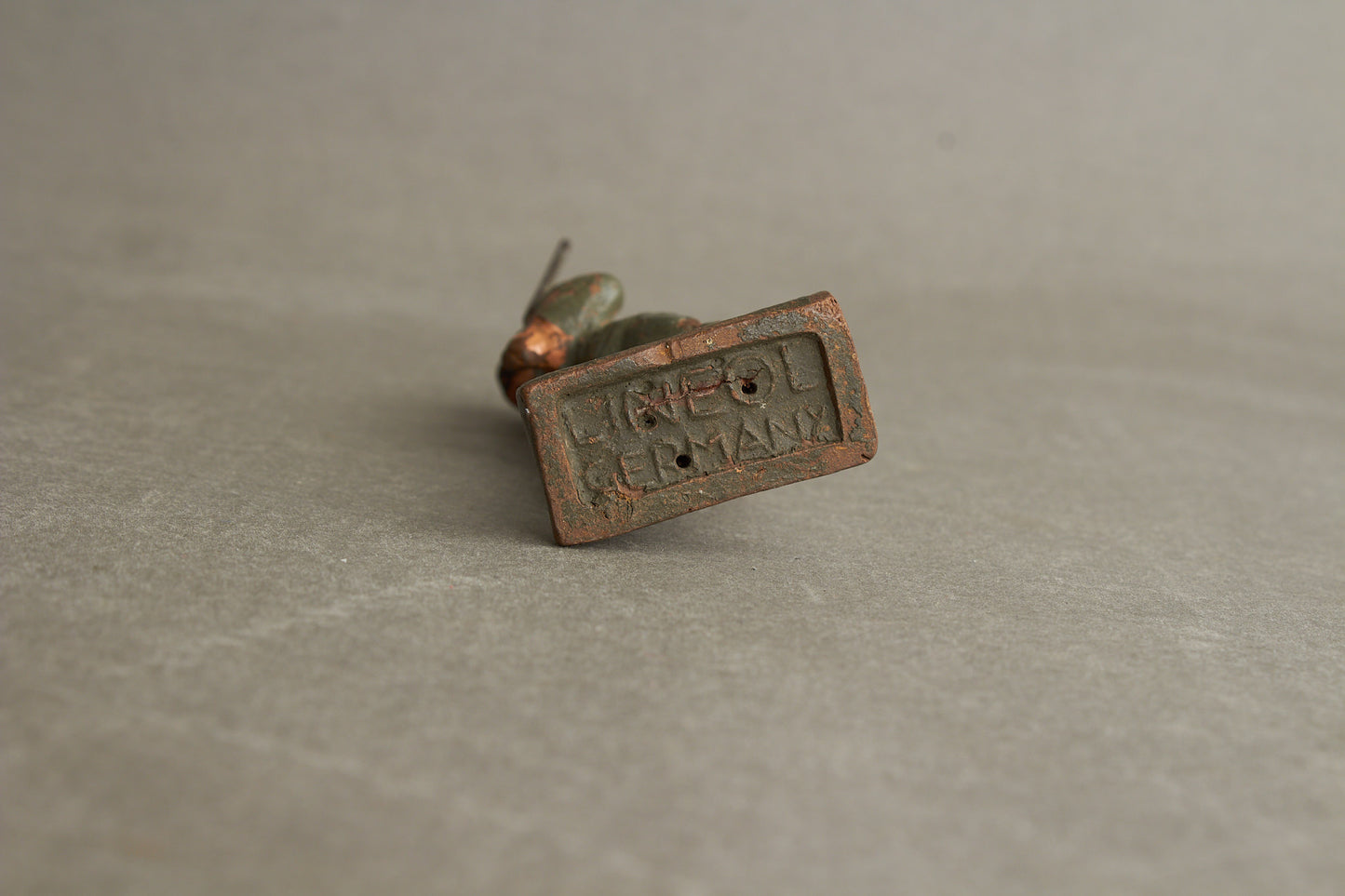 WW2 Tysk Lineol Legetøjssoldat. Original.