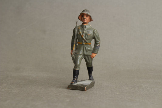 WW2 Tysk Lineol Legetøjssoldat. Original.