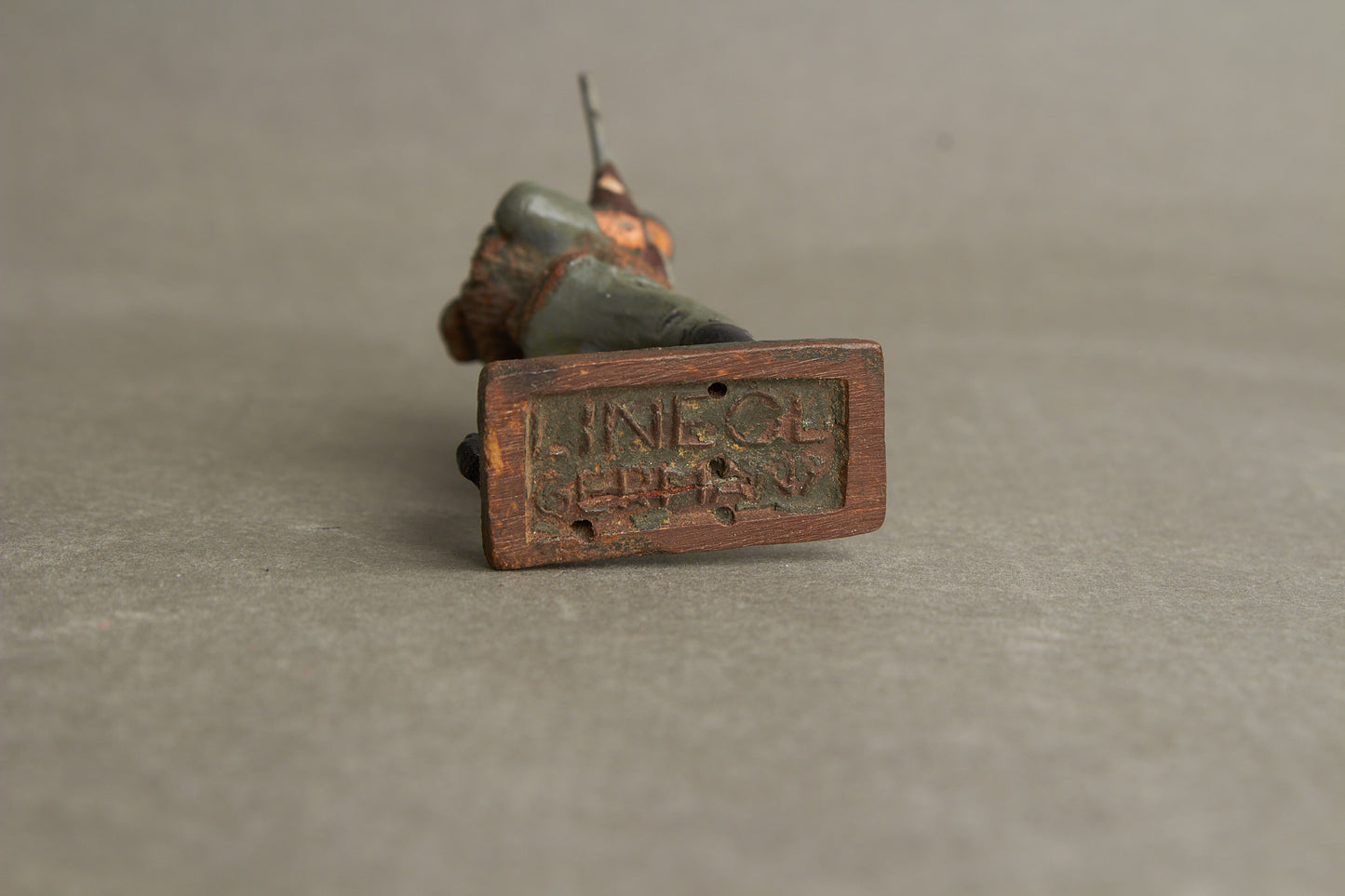 WW2 Tysk Lineol Legetøjssoldat. Original.