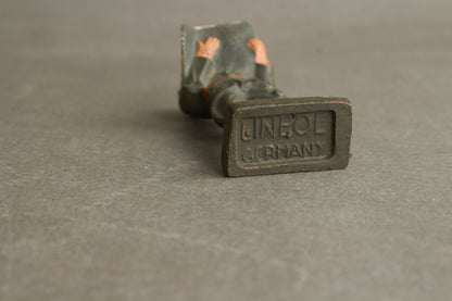 WW2 Tysk Lineol Legetøjssoldat. Original.