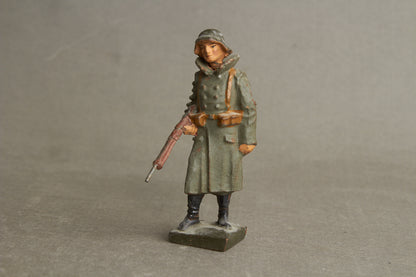 WW2 Tysk Lineol Legetøjssoldat. Original.