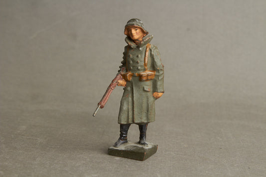 WW2 Tysk Lineol Legetøjssoldat. Original.