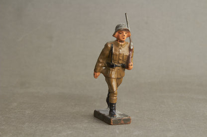 WW2 Tysk Lineol Legetøjssoldat. Original.